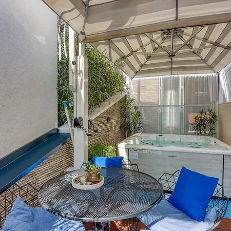 Apartment Luxury With Whirlpool