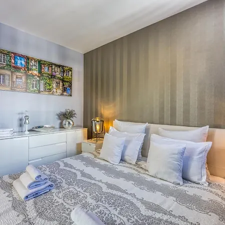 Luxury With Whirlpool *